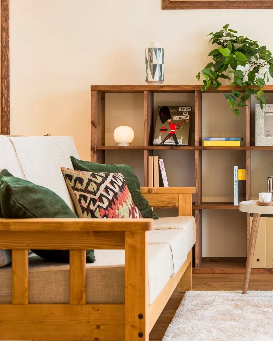 \グリーンが似合う、やさしい暮らし🌿🛋/