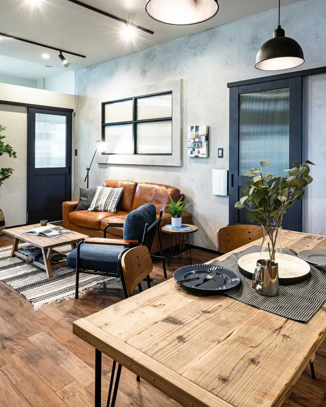 🛋️ ヴィンテージ感とおしゃれさを両立した空間。