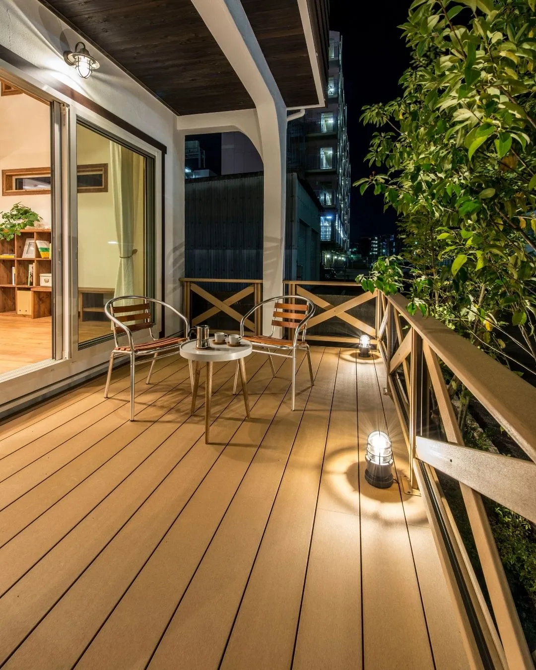 朝は光と風を感じながら、