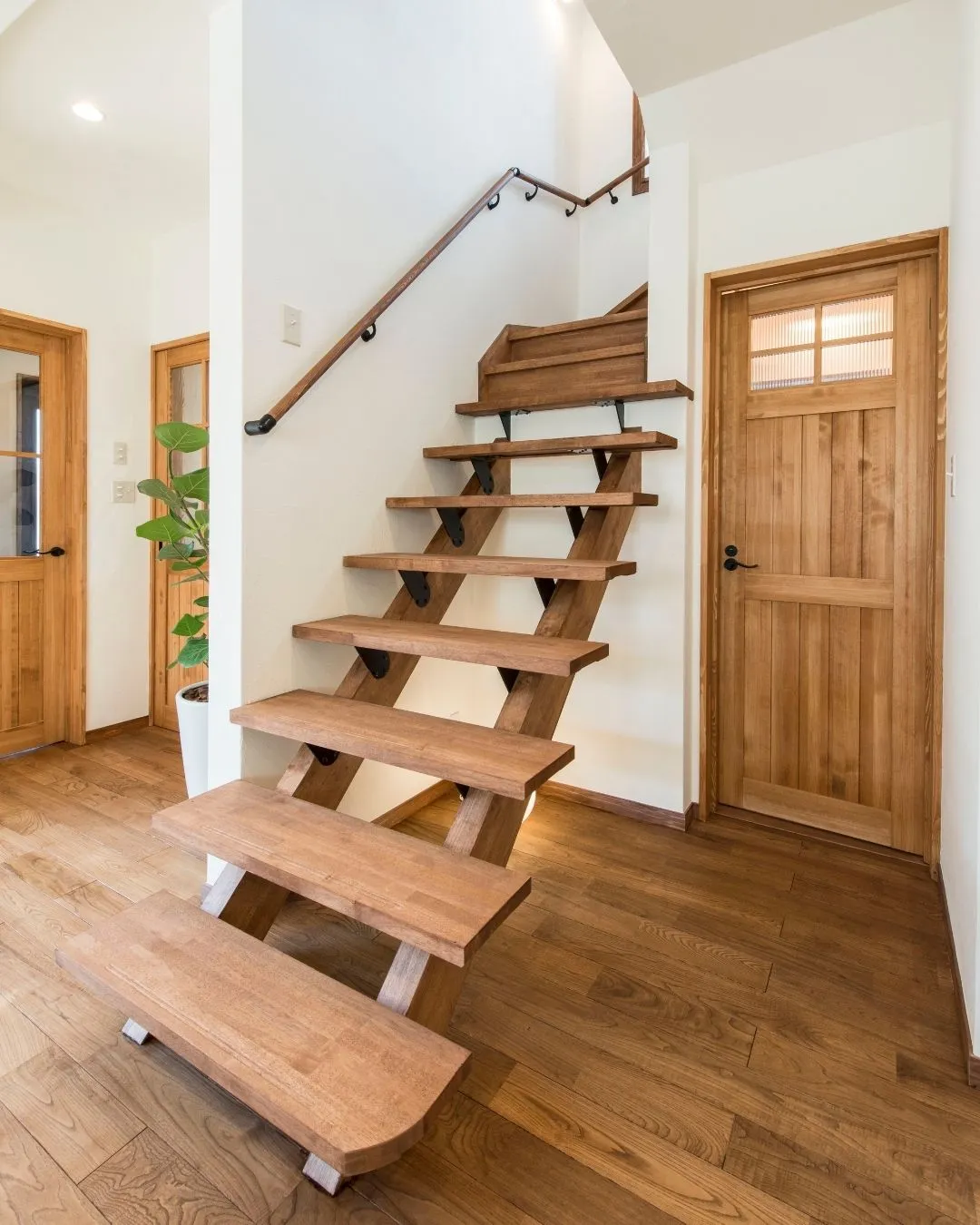 響く子供たちの声が