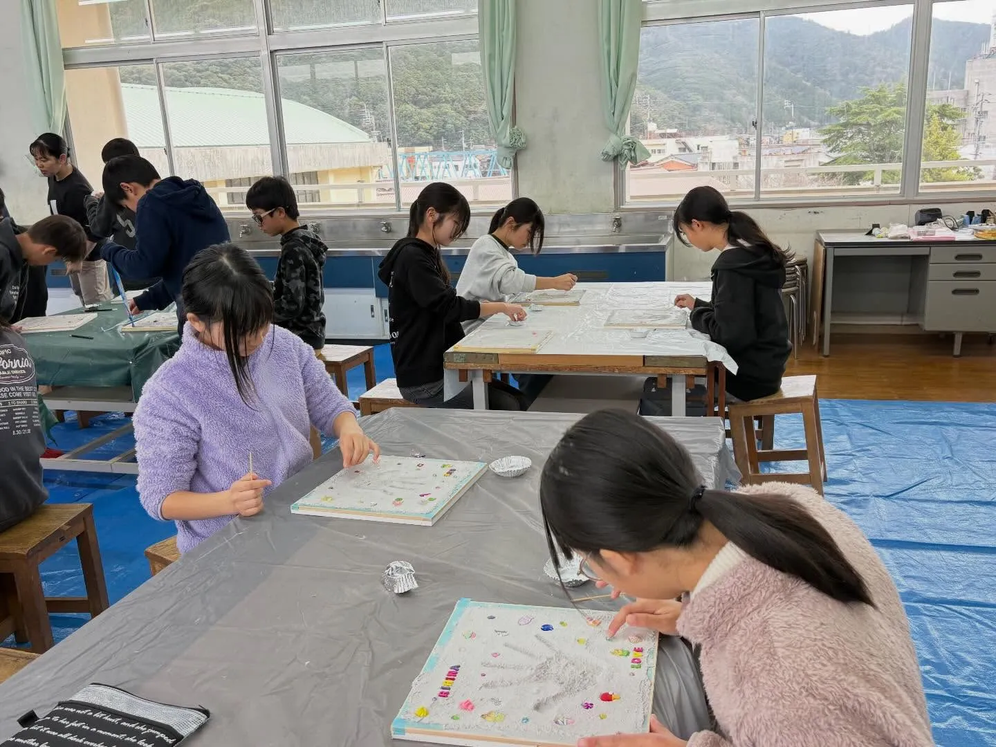 本日、**宇和島市にある岩松小学校**にて、第4回目となる卒...